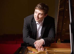 Florian Heinisch Florian Heinisch